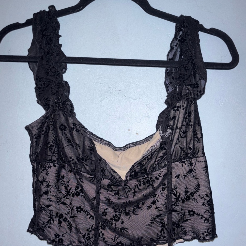 SHEIN Black and Cream Lace Camisole with Sweetheart Neckline